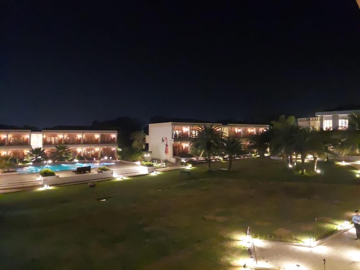 The Creek Boutique Resort & Spa โบลปูร์ ภายนอก รูปภาพ
